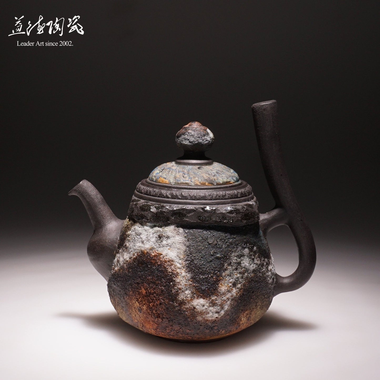 Alishan sea of cloud - Natural rock and ore Teapot - LEADER 益德 | 居家設計藝品・人文茶器・空間美學作品